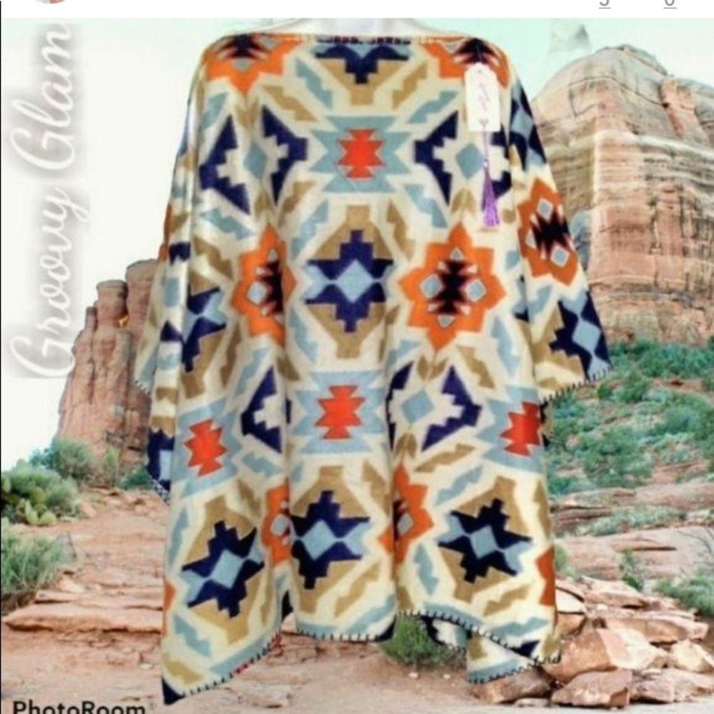 GROOVY GLAM Aztec Handmade Classic Fleece Poncho